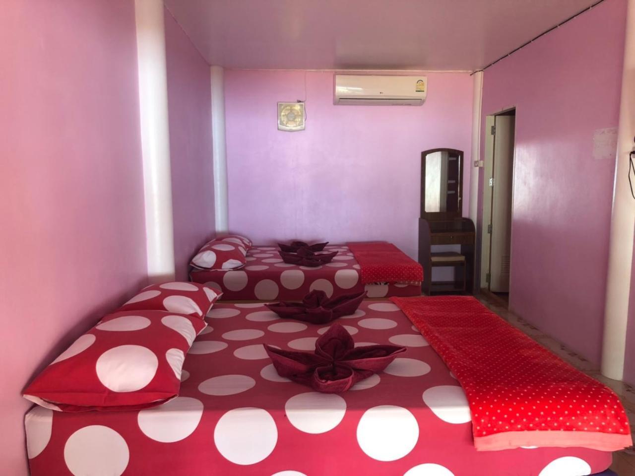 Bann Pa Su Otel Ko Lan Dış mekan fotoğraf